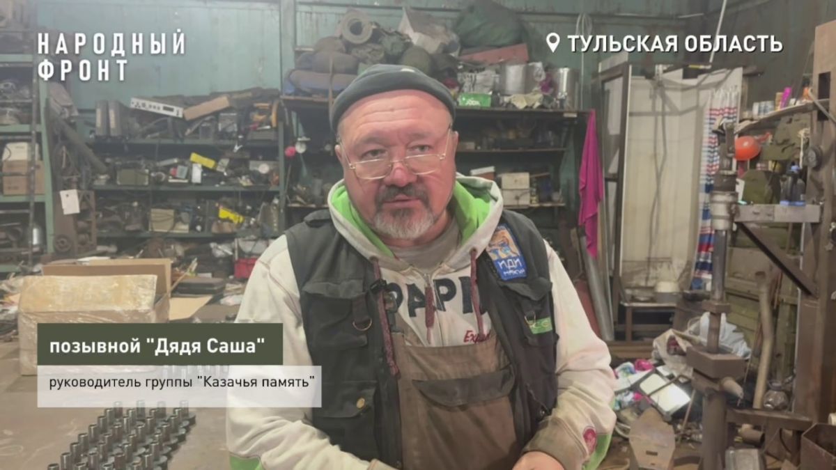 Тульский волонтер восстанавливает автомобили и передает их бойцам Тульский волонтер восстанавливает автомобили и передает их бойцам