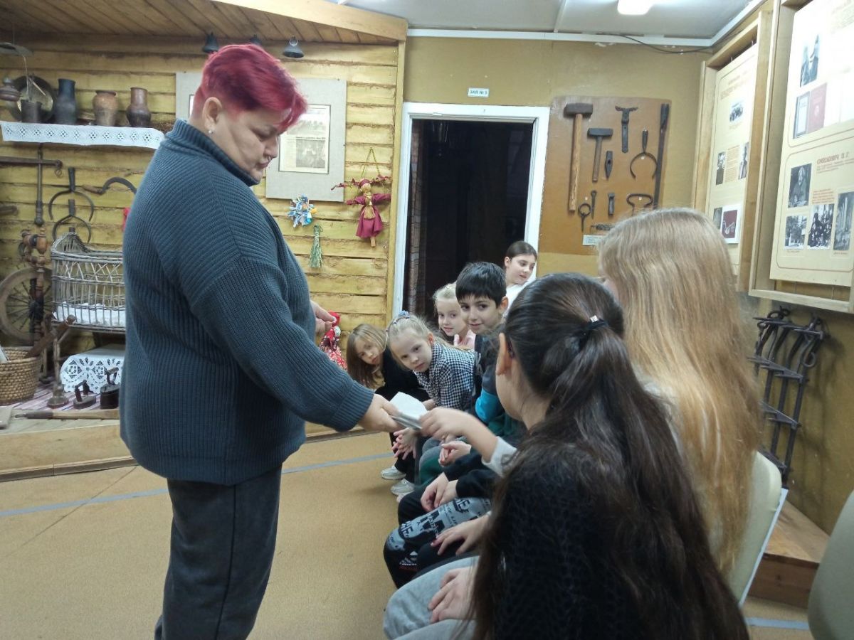 Юные ясногорцы путешествовали по сказочным страницам книг Юные ясногорцы путешествовали по сказочным страницам книг