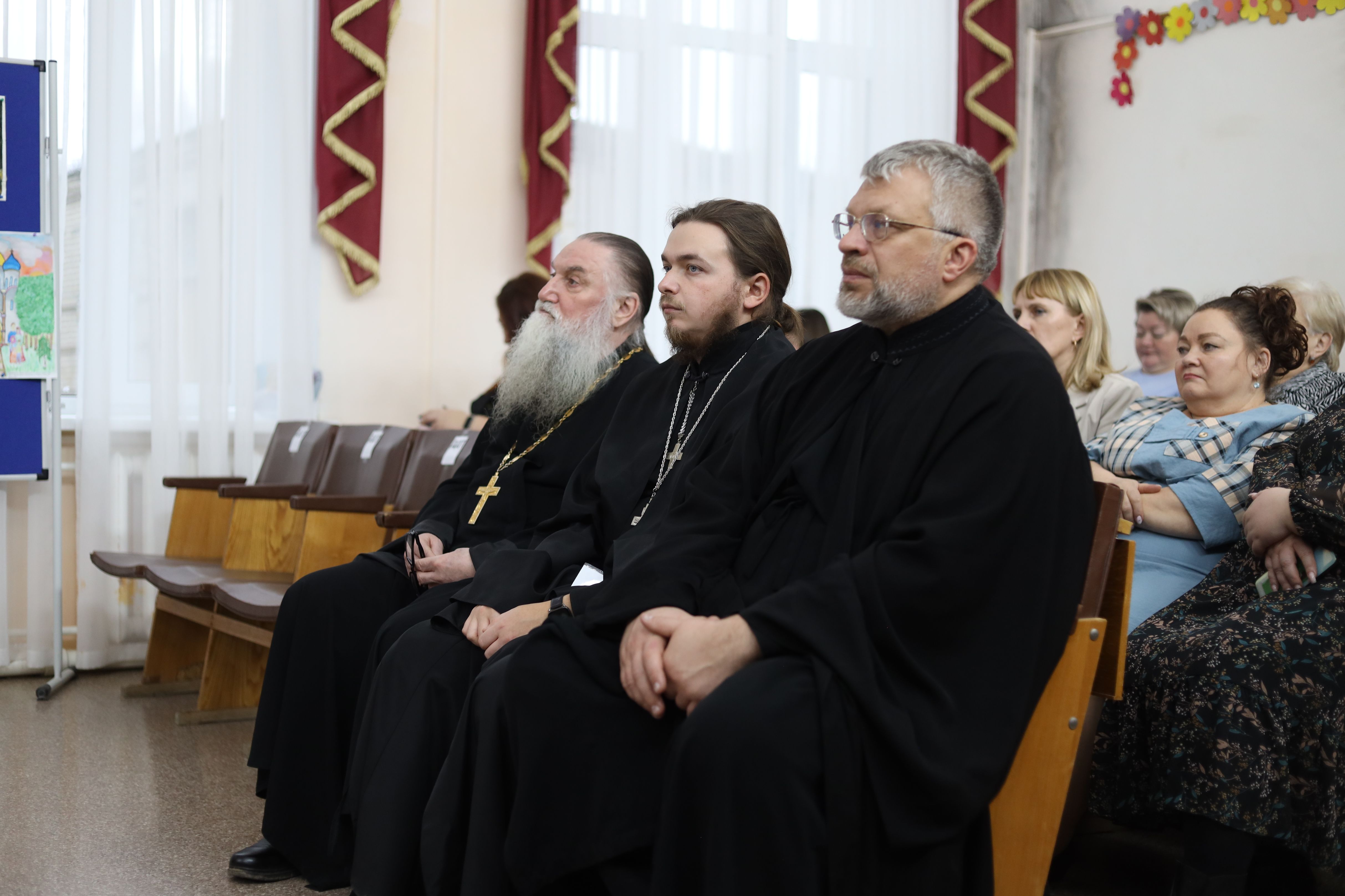 В Ясногорском районе состоялись 18-е муниципальные Рождественские образовательные чтения В Ясногорском районе состоялись 18-е муниципальные Рождественские образовательные чтения