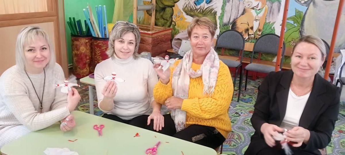 photo_5201959497680156717_y