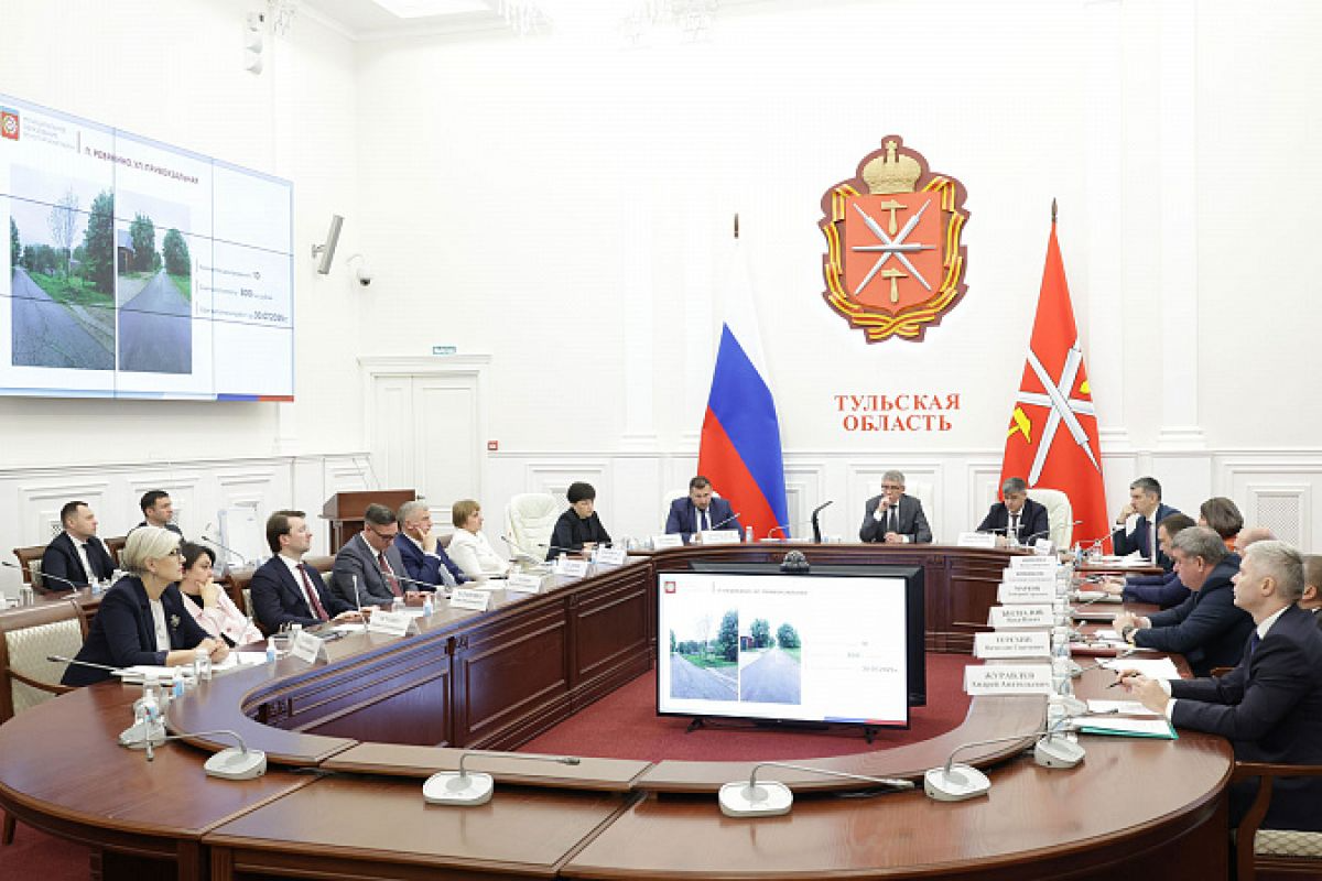 Жители Ясногорского района обратились запомощью к Дмитрию Миляеву Жители Ясногорского района обратились запомощью к Дмитрию Миляеву