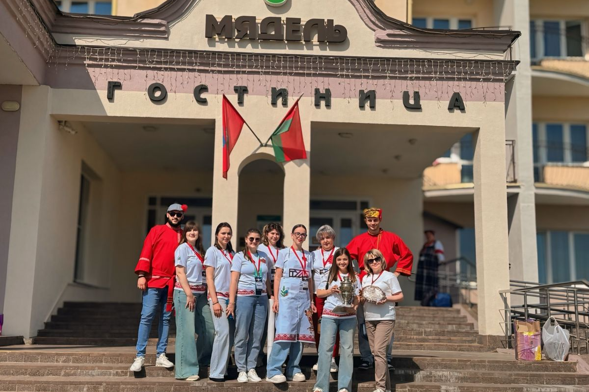 Ясногорские педагоги представили Тульскую область на международном фестивале «Профсоюз без границ» Ясногорские педагоги представили Тульскую область на международном фестивале «Профсоюз без границ»
