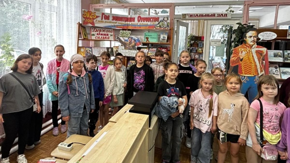 Для ясногорских школьников к Дню памяти и скорби провели урок мужества