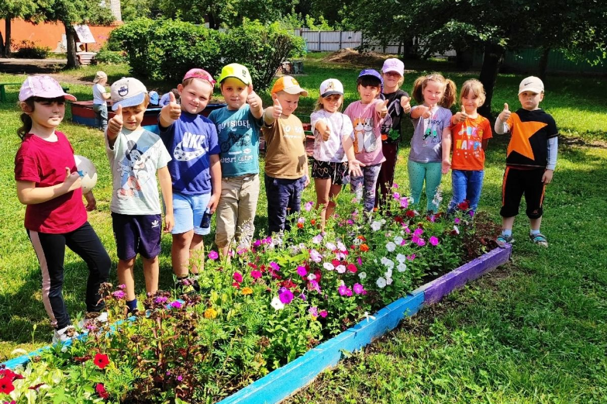 «Я садовником родился»: ясногорские дошколята приобщаются к садоводству