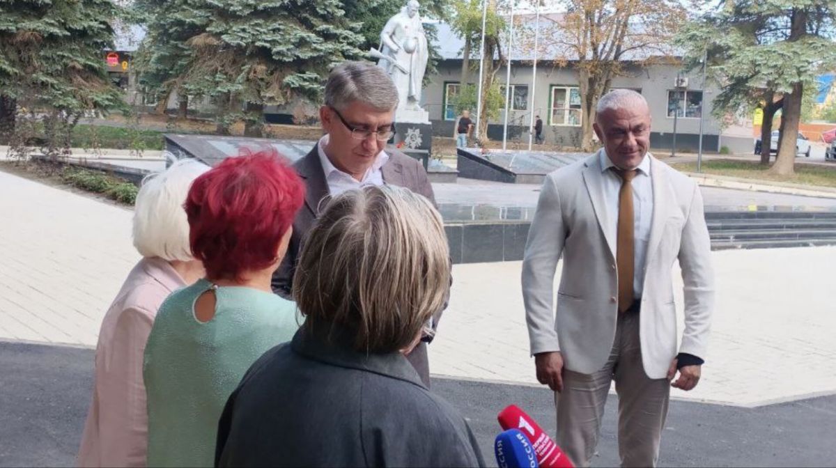 Владимир Мухин - Дмитрию Миляеву:  Ваш труд на посту губернатора – это пример преданности делу и заботы о благополучии жителей нашего региона