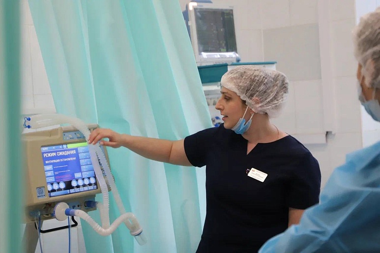 Реаниматологи больницы скорой медицинской помощи в новогодние праздники спасали жизни людей Реаниматологи больницы скорой медицинской помощи в новогодние праздники спасали жизни людей