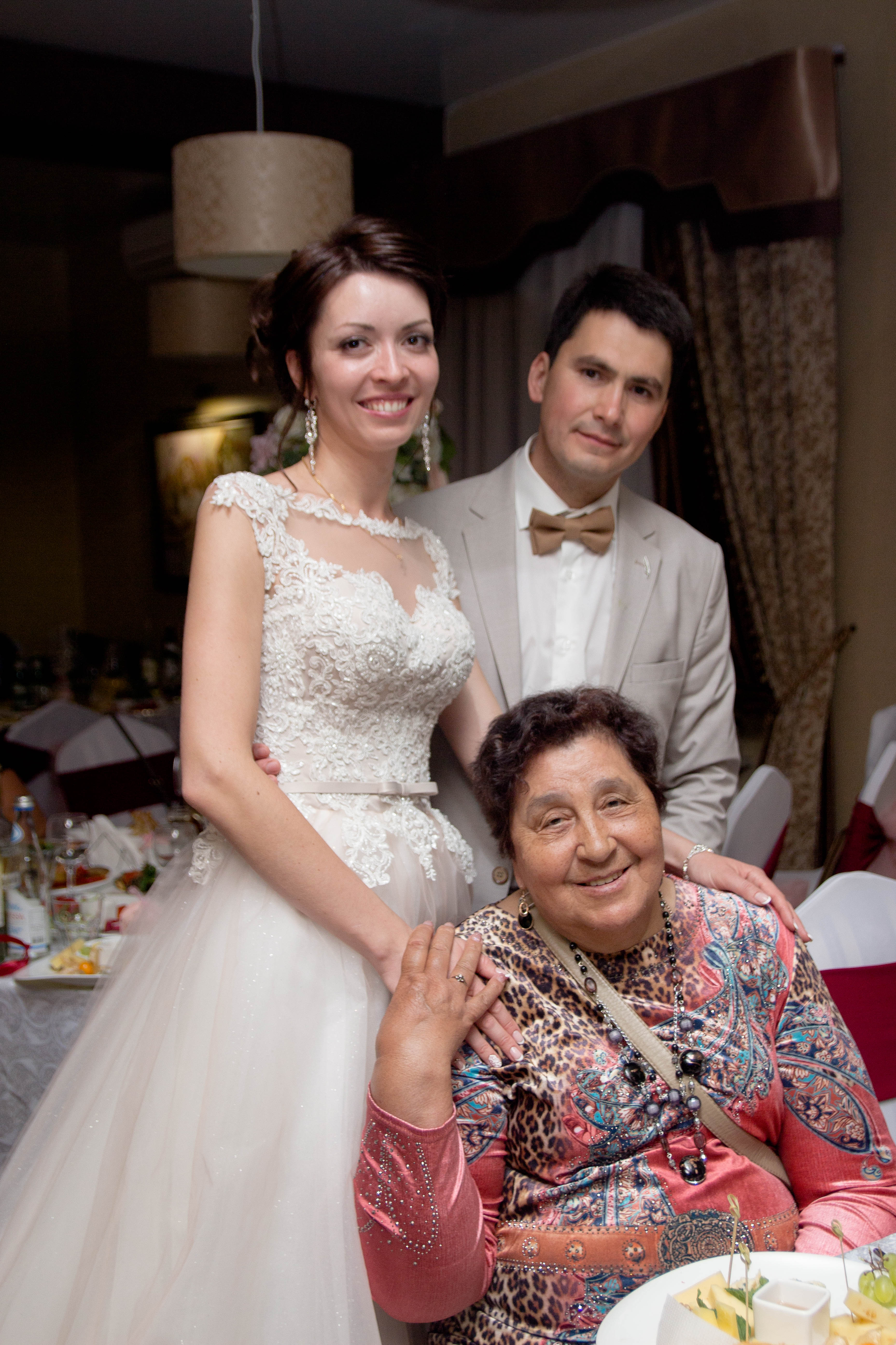 _eni_sania_salimgareevna_na_nasej_s_sergeem_svadbe_2