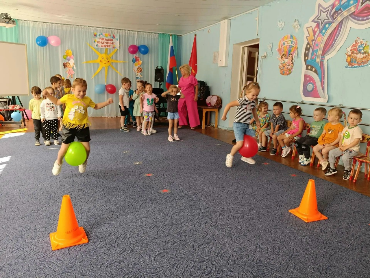 Ясногорские дошколята узнали о «смехолёте» и других чудесах Ясногорские дошколята узнали о «смехолёте» и других чудесах
