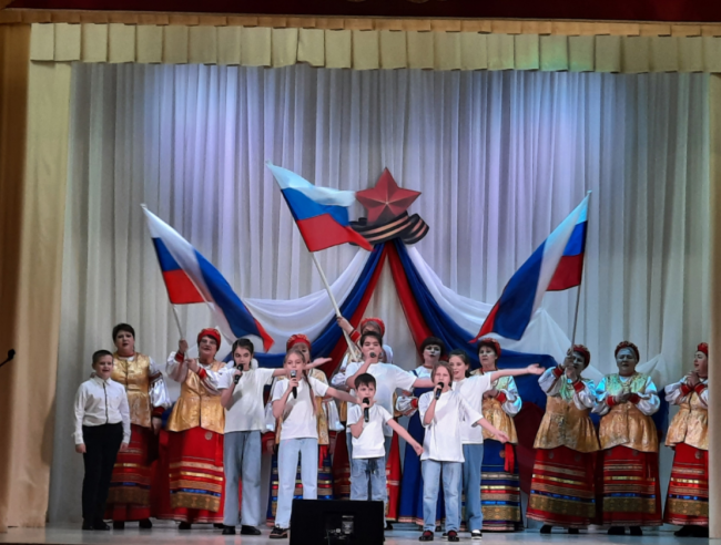 В Ненашевском ДК прошёл благотворительный концерт «На страже мира и добра»
