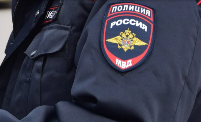 Сотрудники полиции обеспечивают безопасность заокчан во время выборов Президента РФ
