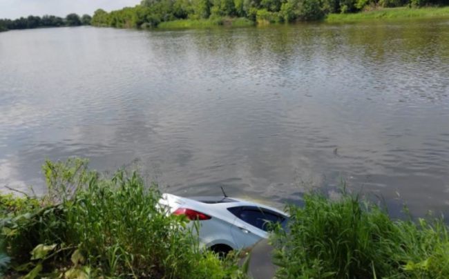 В Тульской области в Оке утонул рыбак-автолюбитель