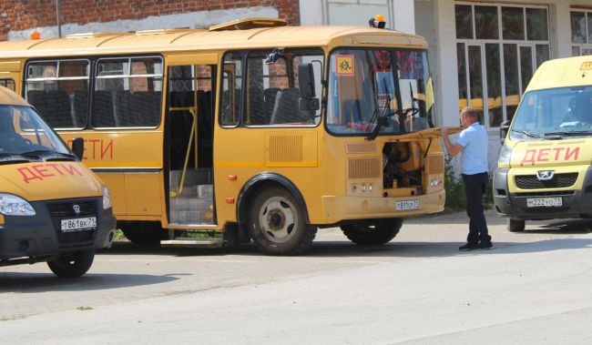 В Заокском районе начался ежегодный комиссионный осмотр школьных автобусов.