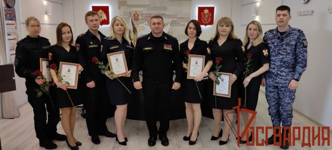 Начальник регионального управления Росгвардии Владимир Цибульский поздравил сотрудников и военнослужащих