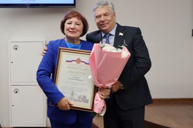 Николай Воробьев вручил членам Союза женщин награды за активную работу и волонтерскую деятельность
