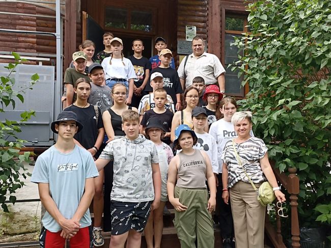 В рамках проекта «Музейные каникулы» ребята пришкольного лагеря посетили музей - усадьбу А. Т.Болотова