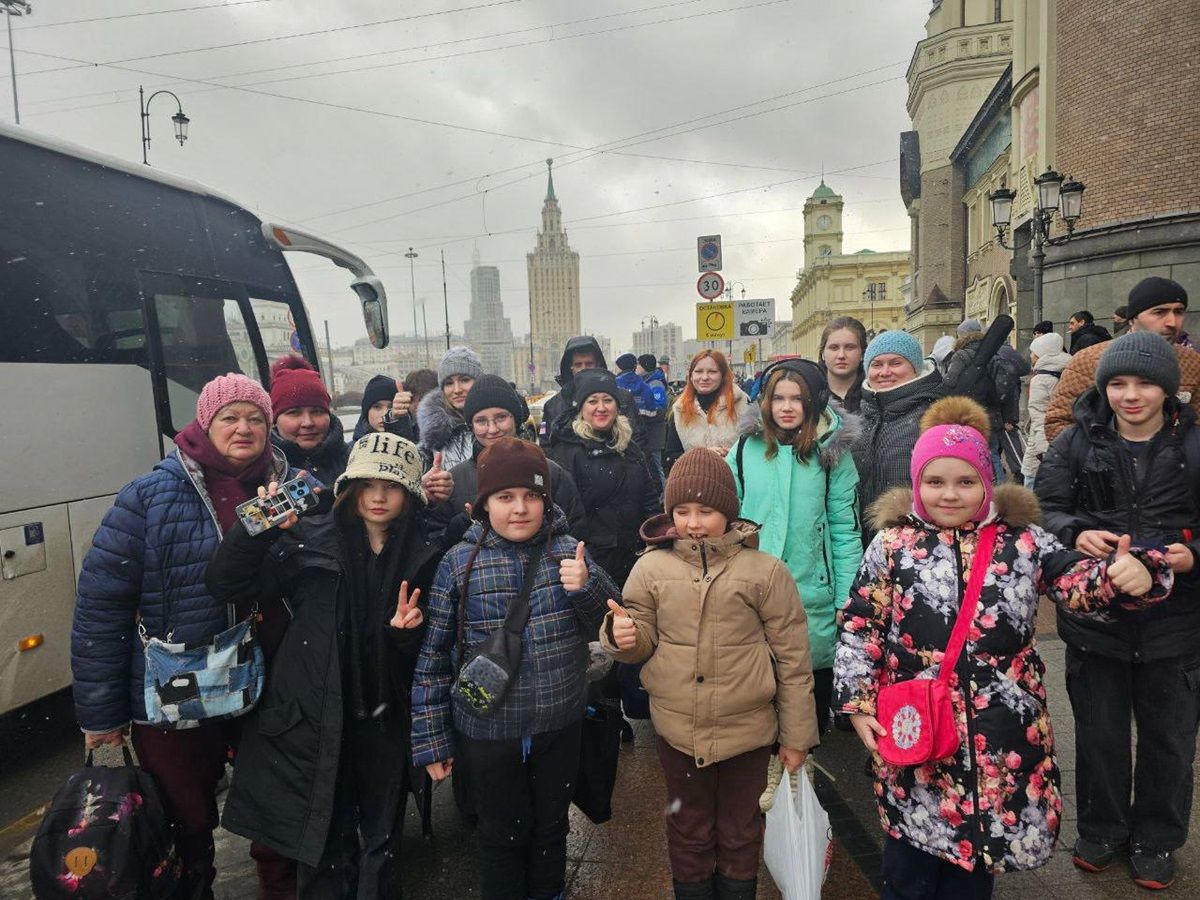 Тульские ветераны СВО отправились в путешествие на туристическом поезде «Зимняя сказка»