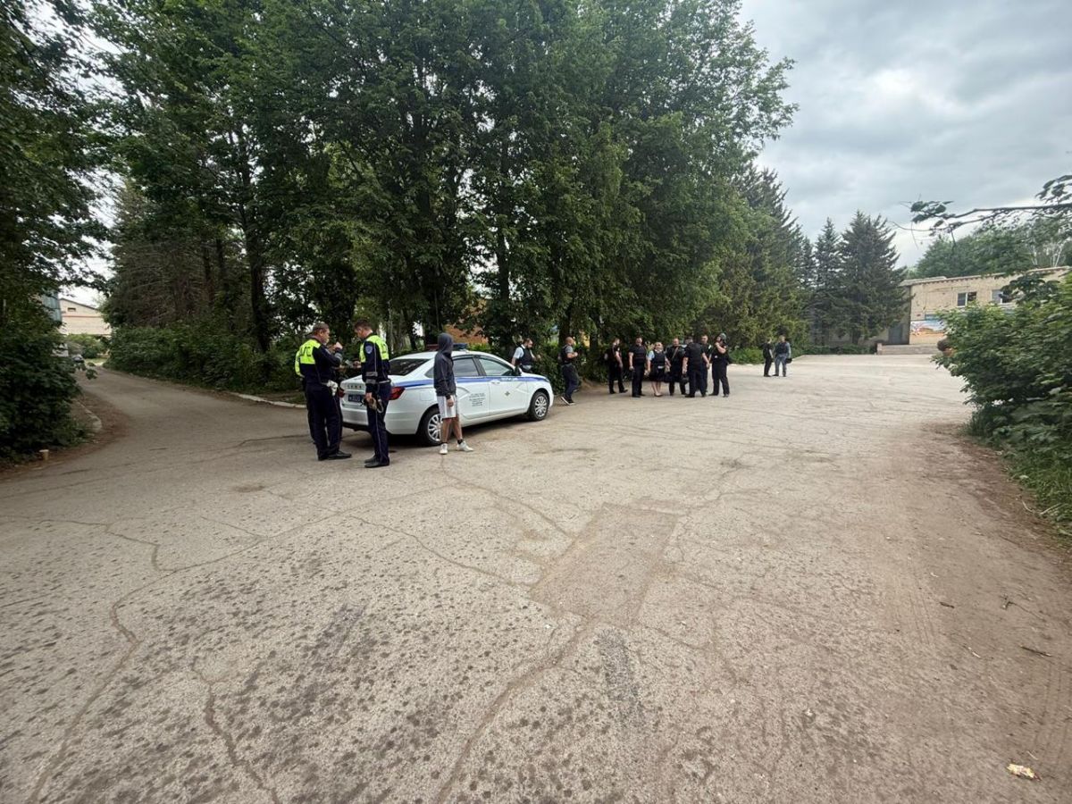 В Ненашево прошли антитеррористические учения В Ненашево прошли антитеррористические учения