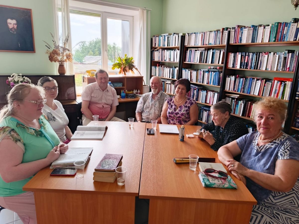 В Заокской библиотеке прошла встреча поэтического клуба «Вдохновение» В Заокской библиотеке прошла встреча поэтического клуба «Вдохновение»