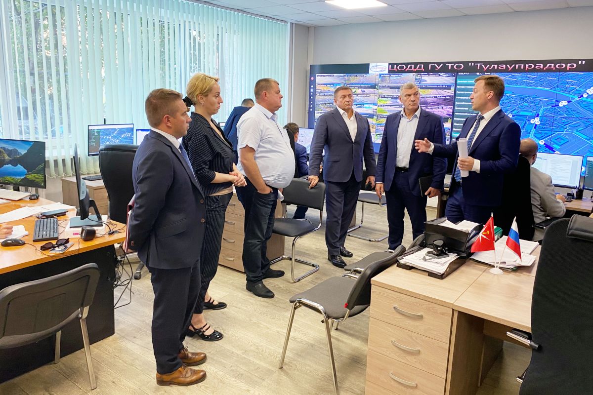 В Правительстве Тульской области обсудили вопросы дорожной деятельности В Правительстве Тульской области обсудили вопросы дорожной деятельности