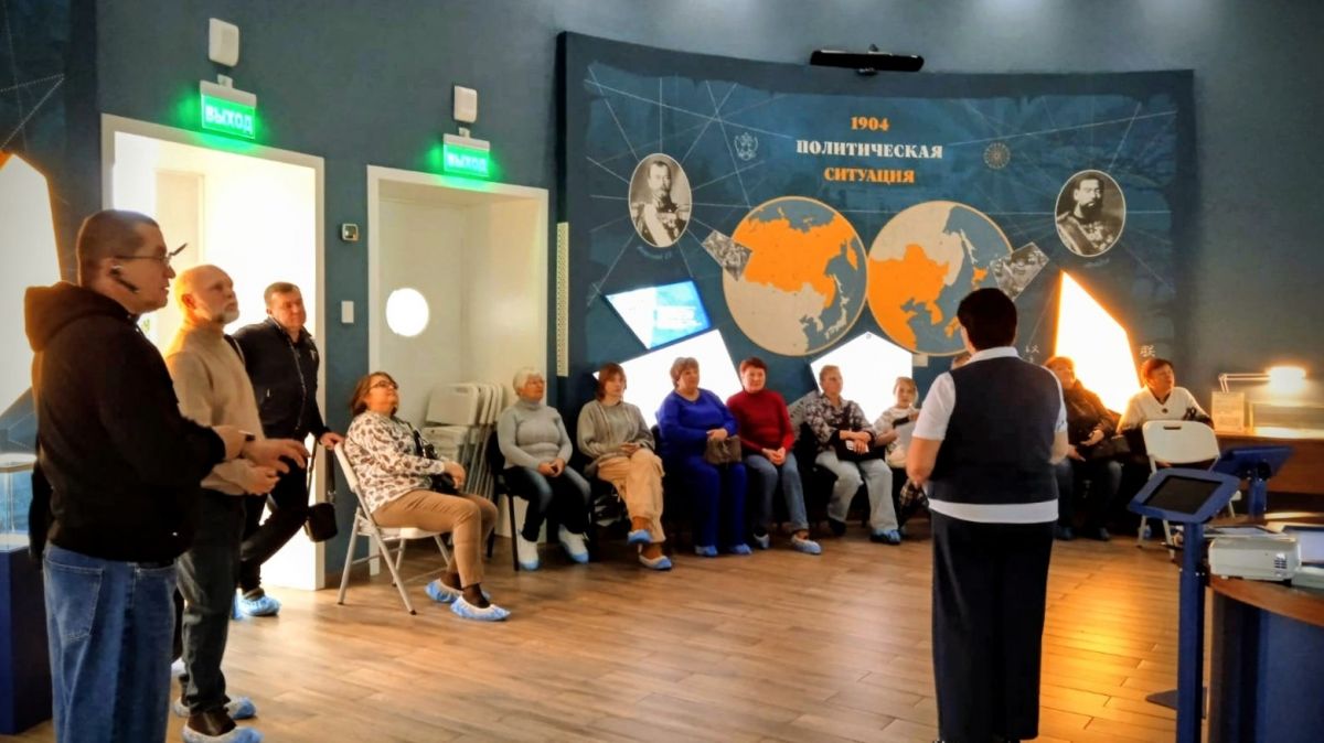 В музее командира крейсера «Варяг» В.Ф.Руднева прошёл час истории В музее командира крейсера «Варяг» В.Ф.Руднева прошёл час истории