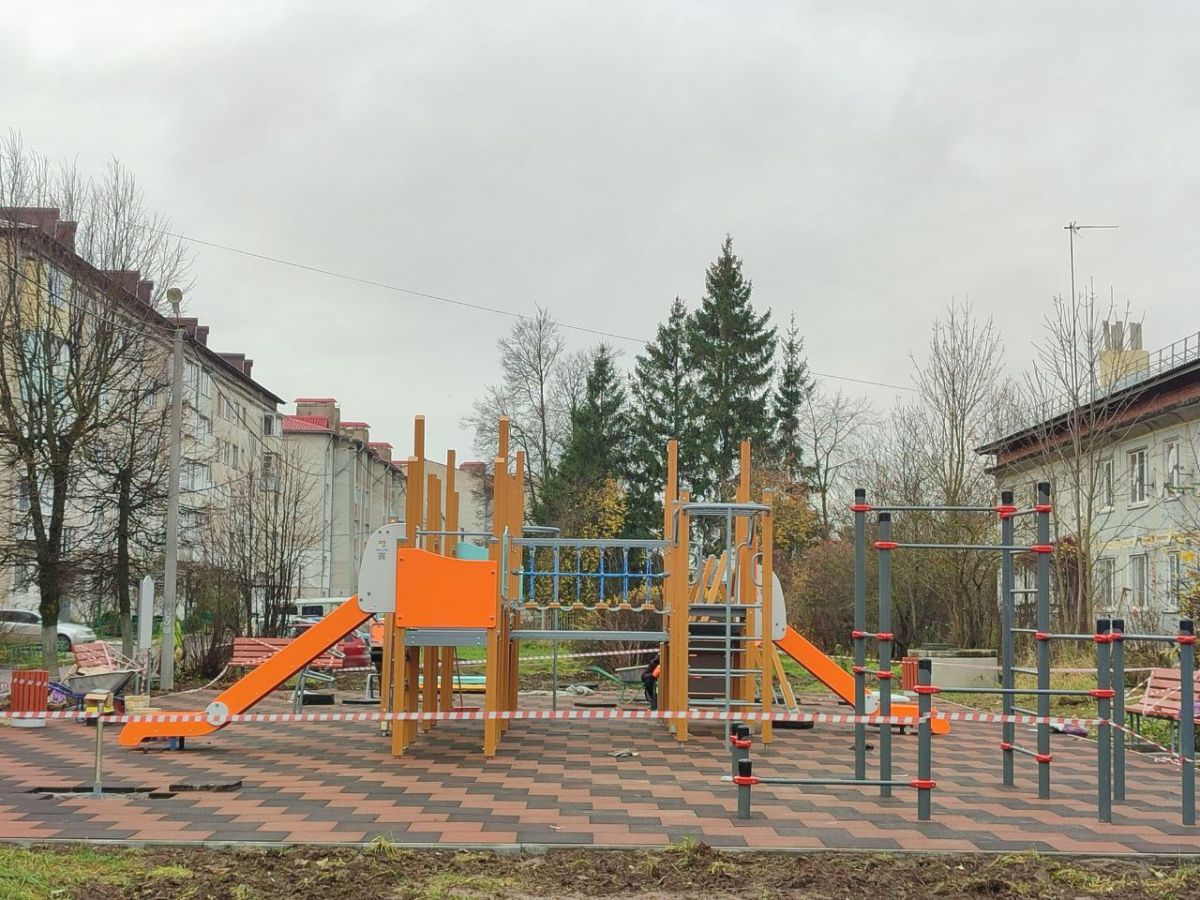 Новая жизнь детской площадки в поселке Заокский Новая жизнь детской площадки в поселке Заокский