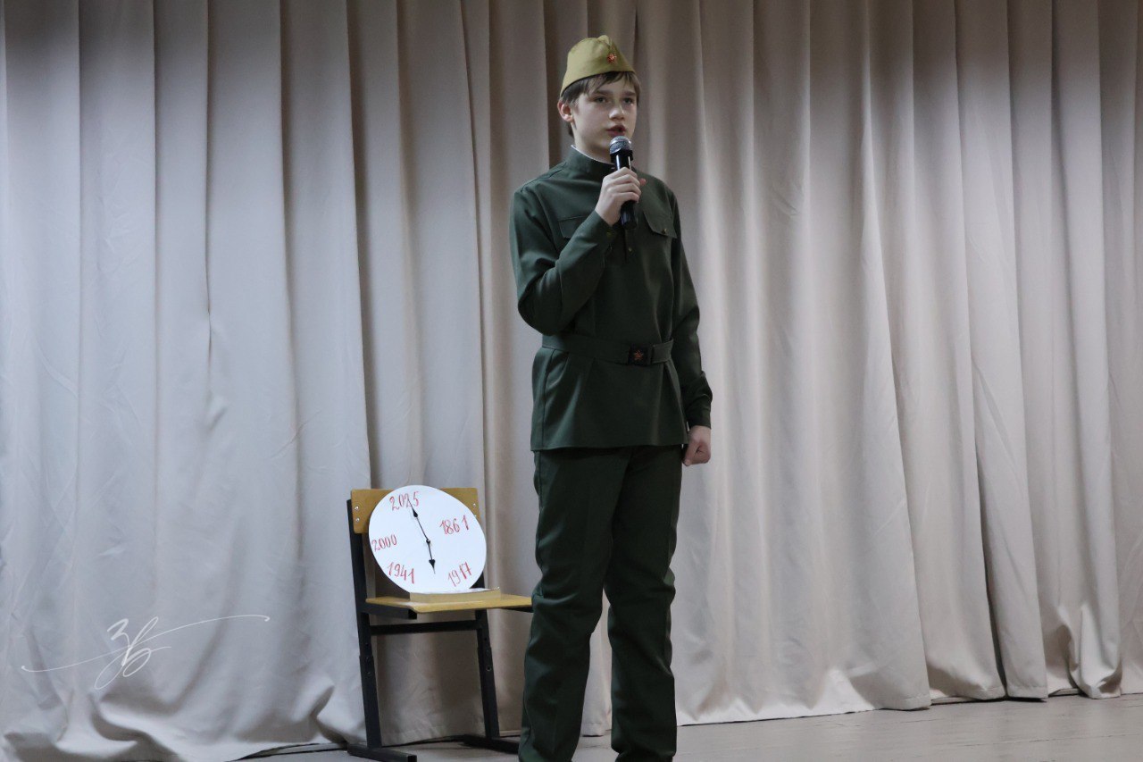 В Страховской школе состоялось мероприятие, посвященное Дню Героев Отечества с благотворительной ярмаркой В Страховской школе состоялось мероприятие, посвященное Дню Героев Отечества с благотворительной ярмаркой