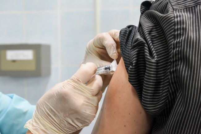 В Чернском районе продолжается вакцинация от гриппа