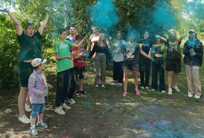 В Чернском районе прошел фестиваль красок