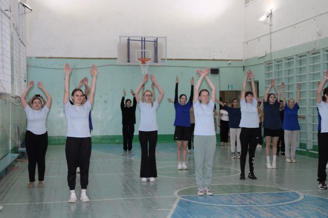 Чернские студенты провели спортивное мероприятие «Зимние забавы»