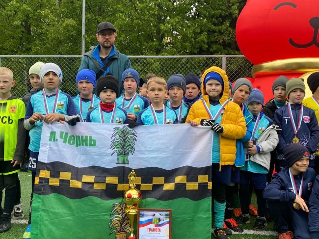 Чернские футболисты стали бронзовыми призерами международного турнира