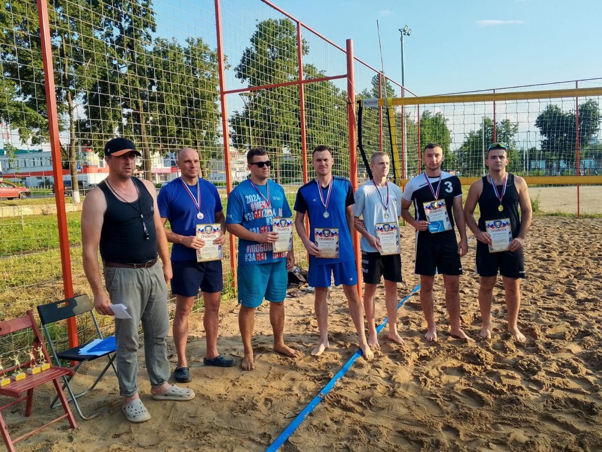 Чернские спортсмены завоевали серебро в первенстве по пляжному волейболу