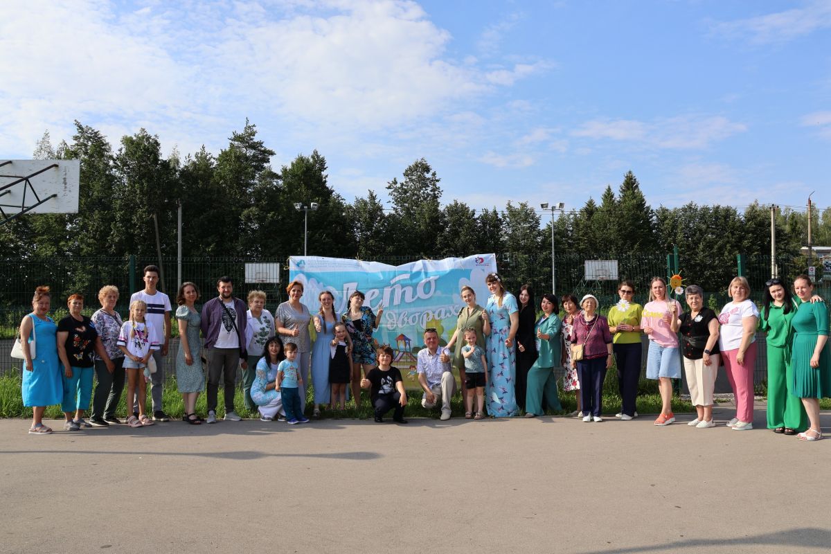 В сквере поселка Чернь прошел концерт