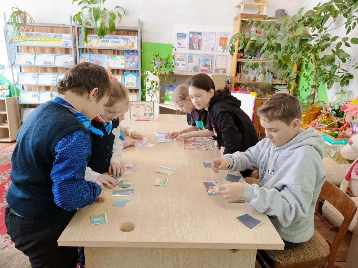 В Липицкой библиотеке для юных читателей проведен литературный час В Липицкой библиотеке для юных читателей проведен литературный час