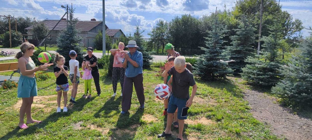 Чернским детям не до скуки Чернским детям не до скуки