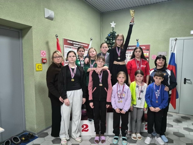 Чернские пловцы успешно выступили на межрайонных соревнованиях Чернские пловцы успешно выступили на межрайонных соревнованиях