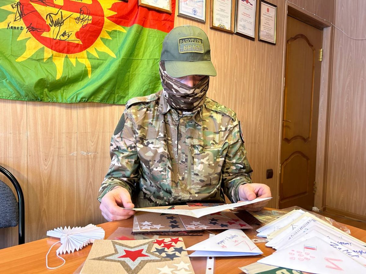 Боец с позывным «Звезда»: «Мер поддержки воинов-контрактников достаточно много» Боец с позывным «Звезда»: «Мер поддержки воинов-контрактников достаточно много»