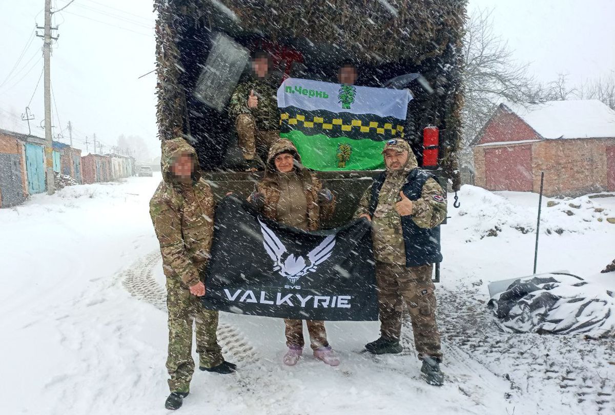 Чернские волонтеры передали гуманитарный груз бойцам СВО