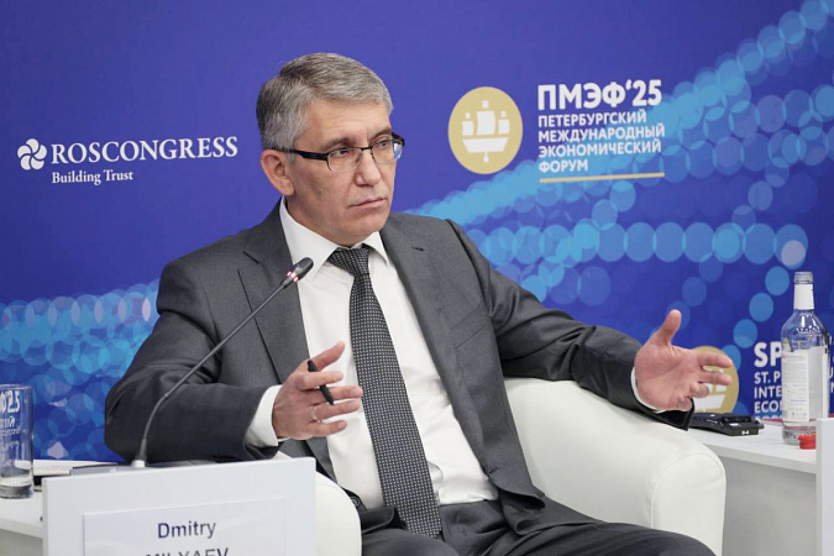 ПМЭФ-2025: Дмитрий Миляев принял участие в сессии «Кадры для роста: пути и решения» ПМЭФ-2025: Дмитрий Миляев принял участие в сессии «Кадры для роста: пути и решения»