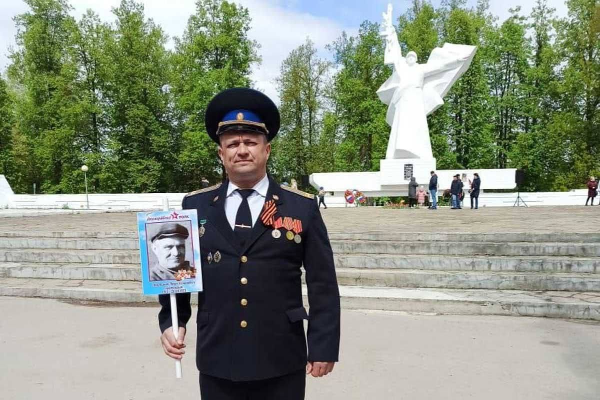Роман Мортяков: «Профессиональная контрактная армия – залог успеха в бою» Роман Мортяков: «Профессиональная контрактная армия – залог успеха в бою»