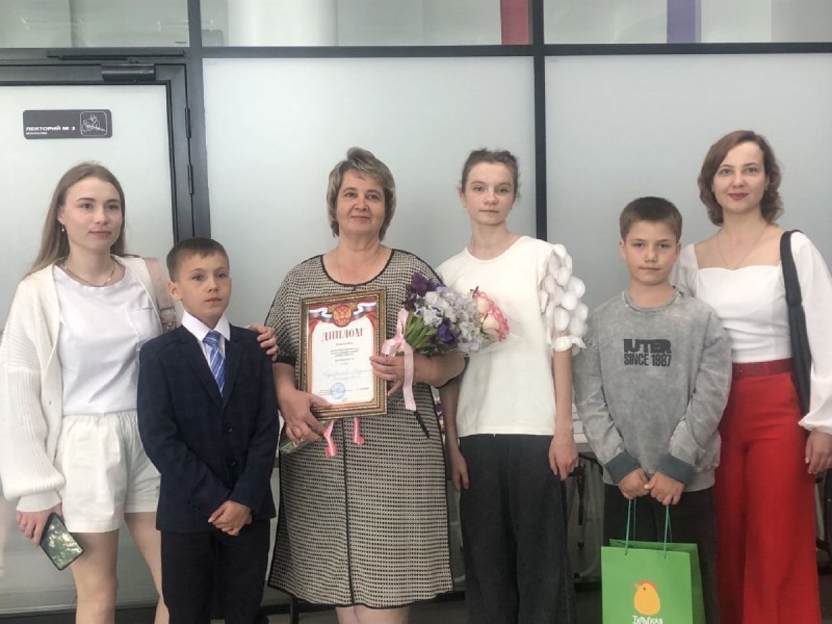 Приемная семья из Чернского района вышла в финал регионального конкурса